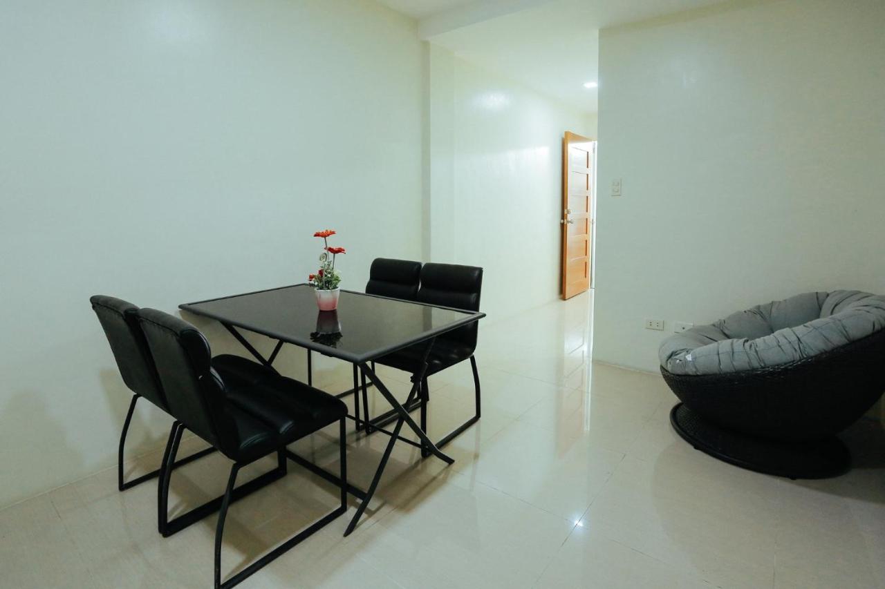 Oyo 645 Ljenj Apartelle Hotel Mabalacat Екстериор снимка